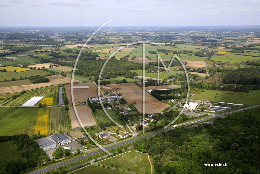 Photo arienne de Saint-Barthlemy-d'Anjou (Puits des Bois)