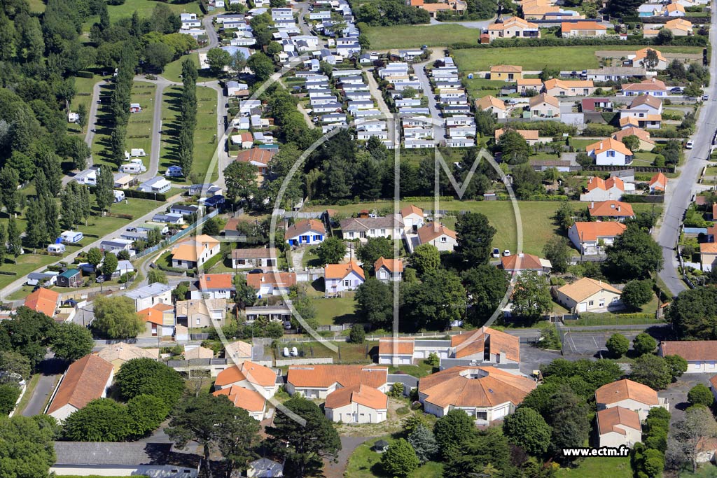 Photo arienne de La Plaine-sur-Mer (la Saulzinire)