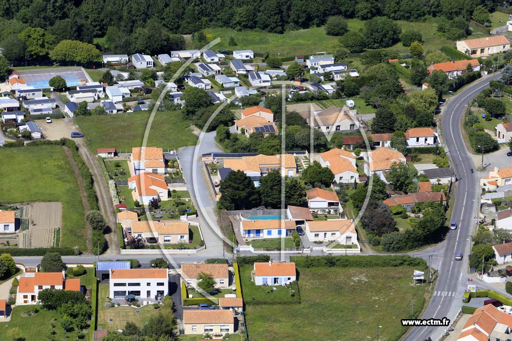 Photo arienne de La Plaine-sur-Mer (la Saulzinire)