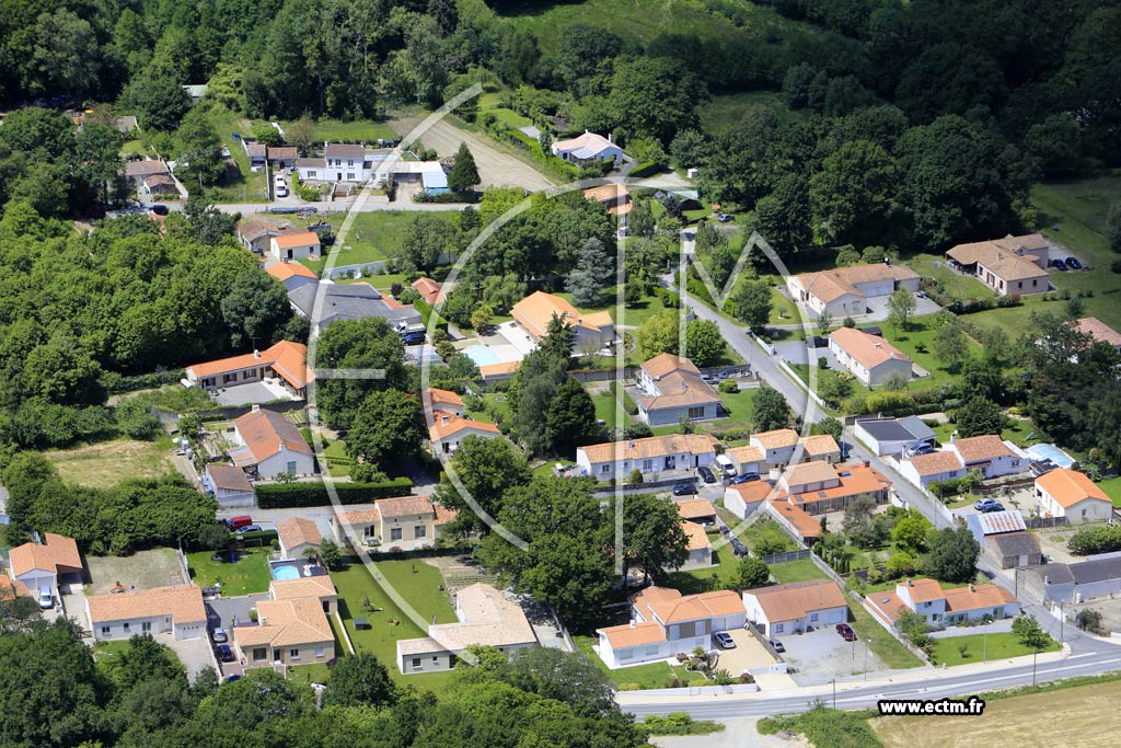 Photo arienne de Rouans (la Cavernire)