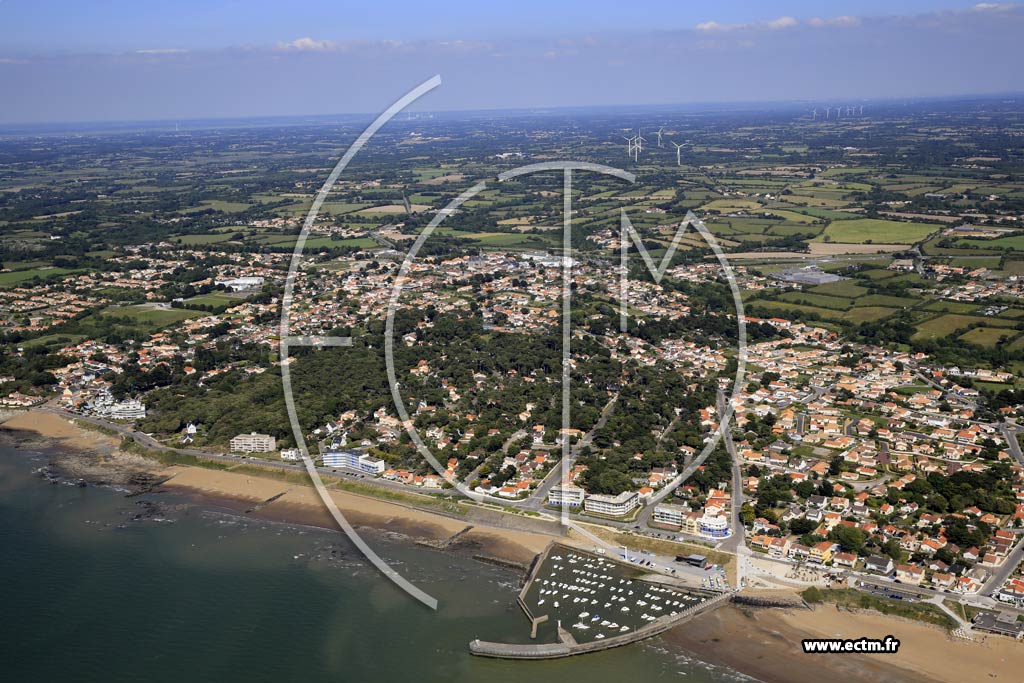 Photo arienne de Saint-Michel-Chef-Chef (le Bois de Comberge)