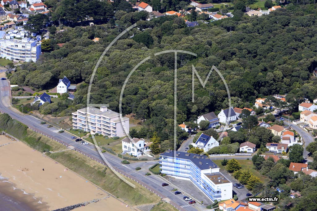 Photo arienne de Saint-Michel-Chef-Chef (le Bois de Comberge)
