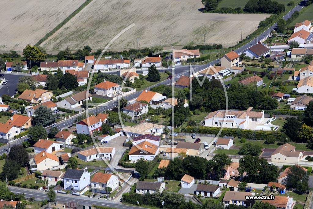 Photo arienne de Saint-Michel-Chef-Chef (le Vieux Tharon)