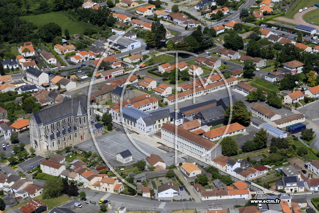 Photo arienne de Saint-Pre-en-Retz