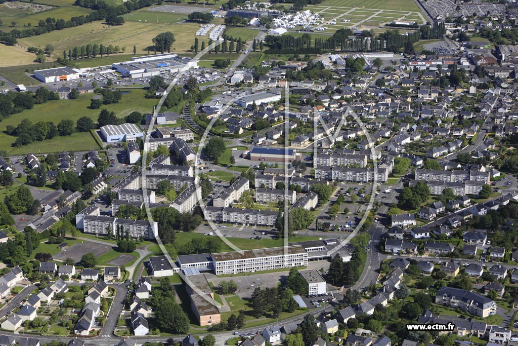 Photo arienne de Chteaubriant (la Ville aux Roses)