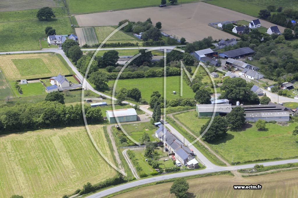 Photo arienne de Iss (la Charre)