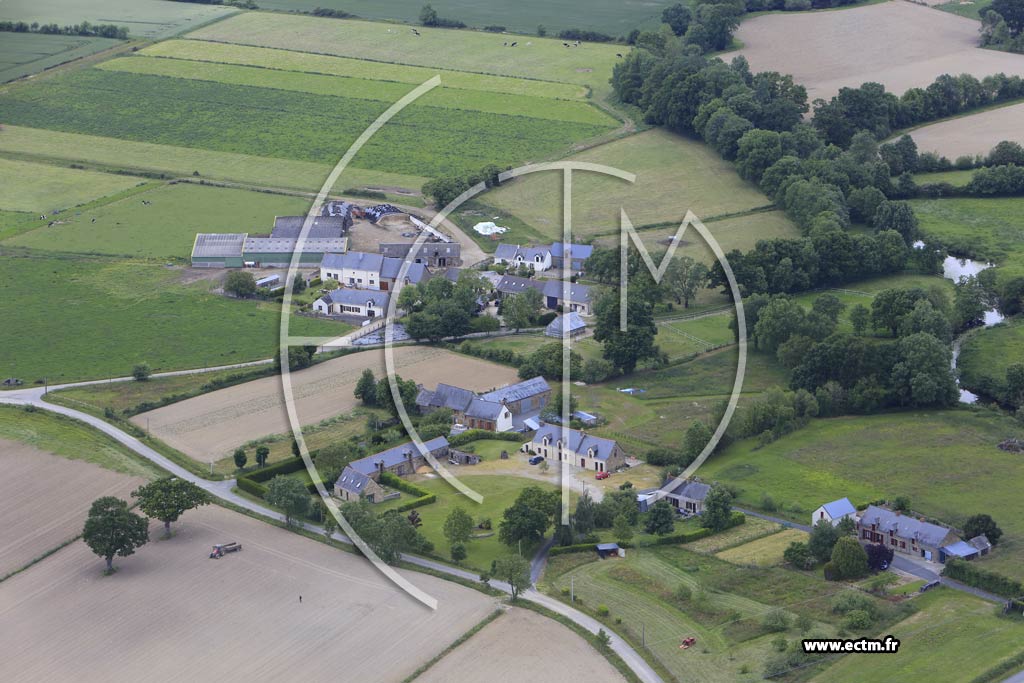 Photo arienne de Iss (la Fvraie)