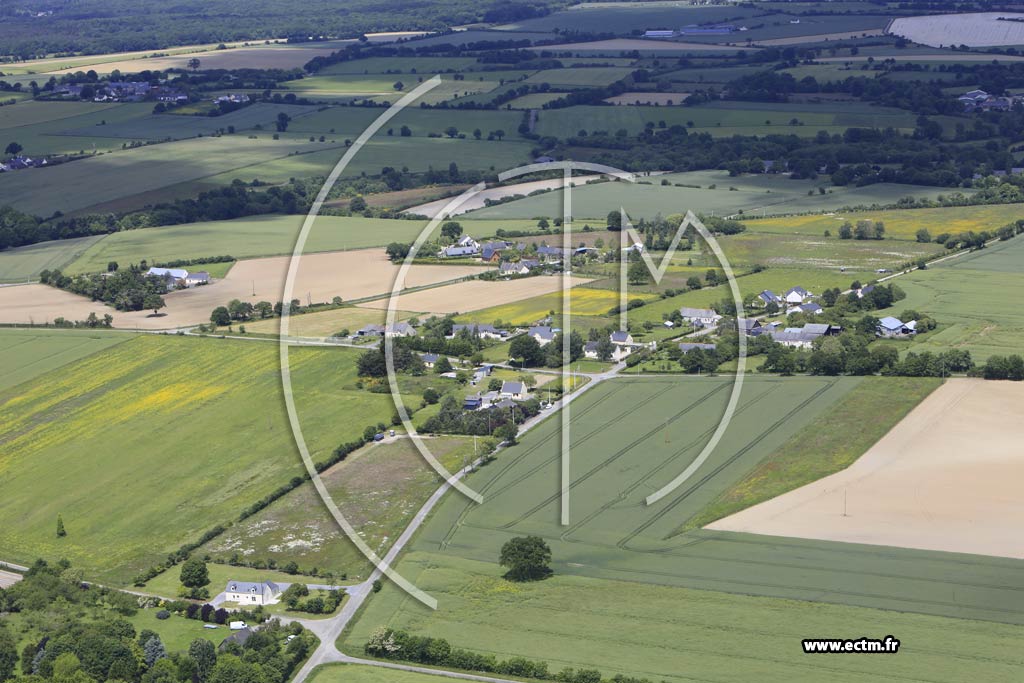 Photo arienne de Moisdon-la-Rivire (la Haute Rinais)