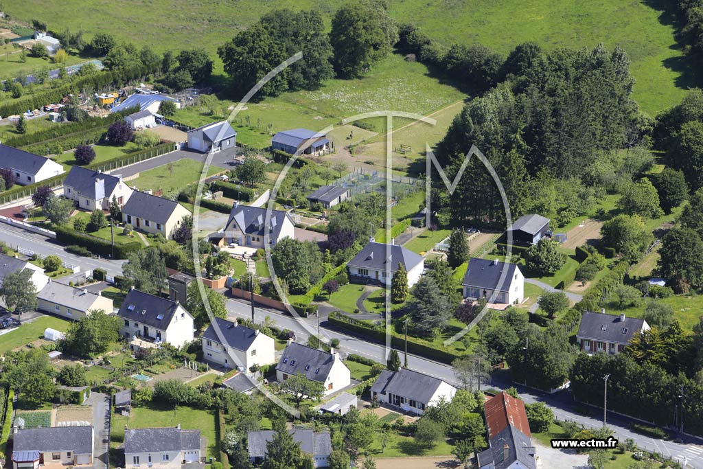Photo arienne de Saint-Aubin-des-Chteaux