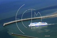   - photo - Calais (Ferry quittant Calais)