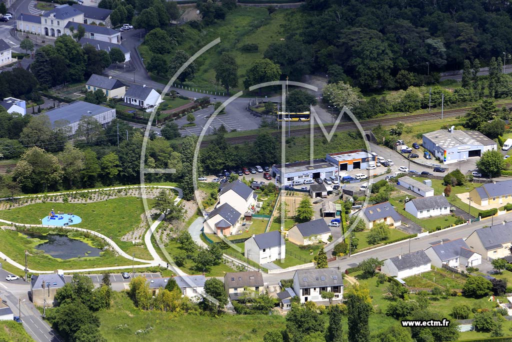 Photo arienne de Saint-tienne-de-Montluc (les Communaux)