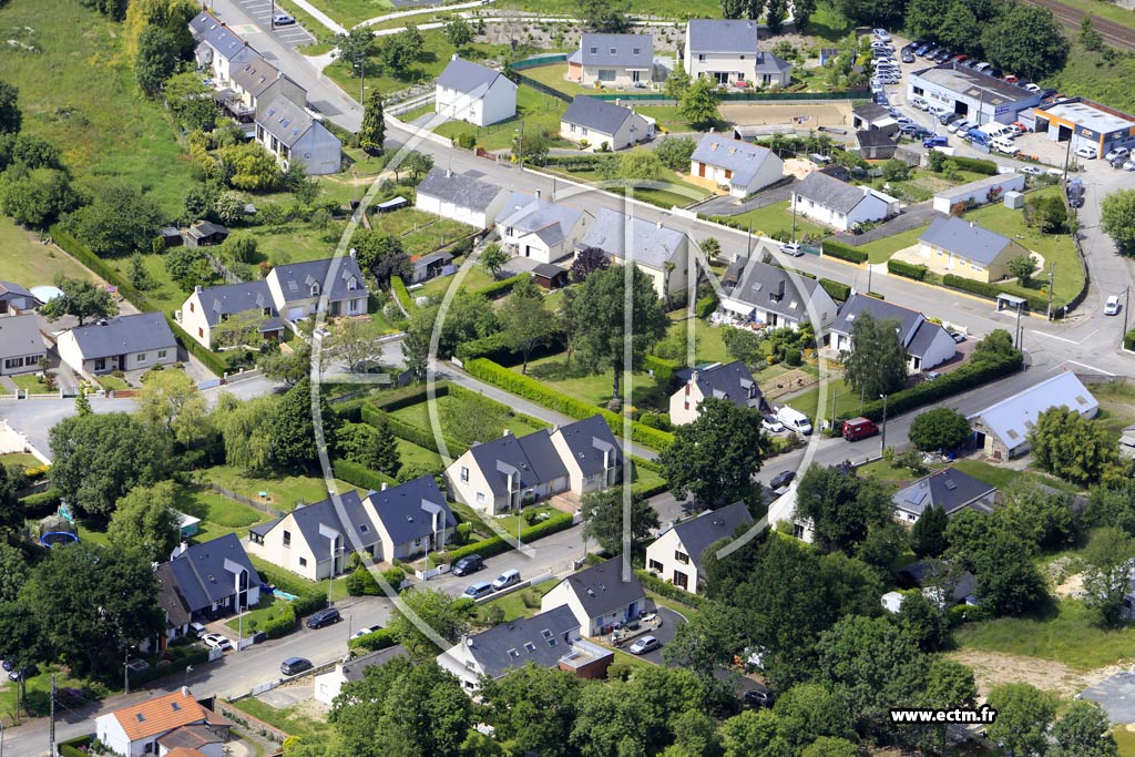 Photo arienne de Saint-tienne-de-Montluc (les Communaux)