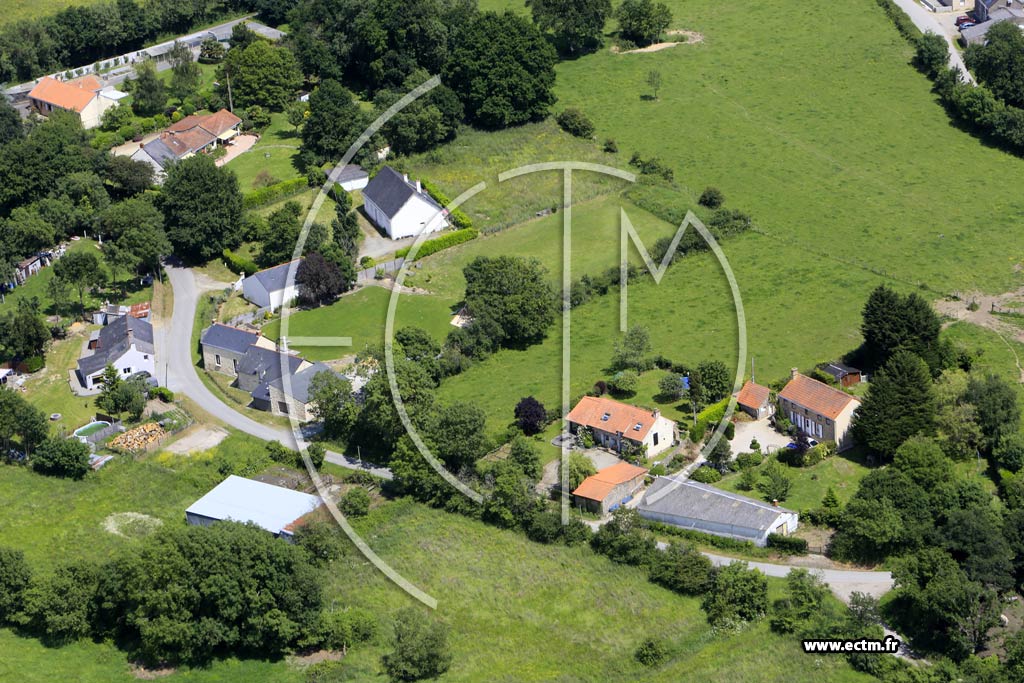 Photo arienne de Saint-tienne-de-Montluc (les Joncs)