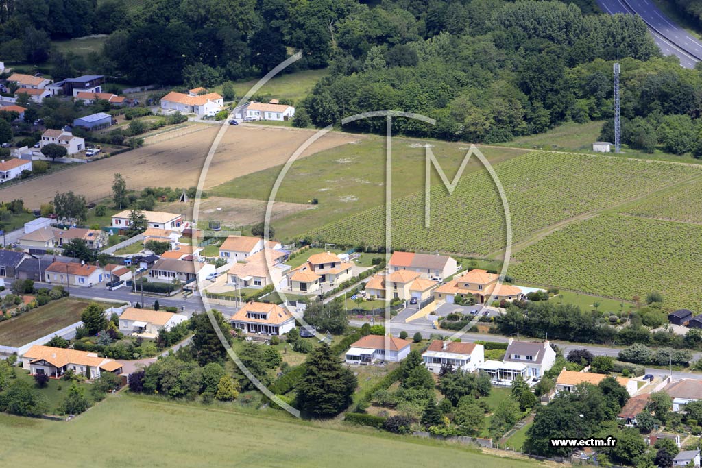 Photo arienne de Saint-Lger-les-Vignes (la Chausserie)