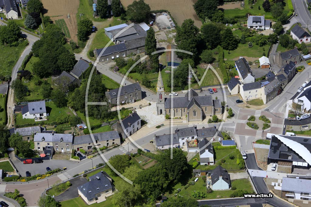 Photo arienne de Locmaria-Grand-Champ (le Logis du Castel)