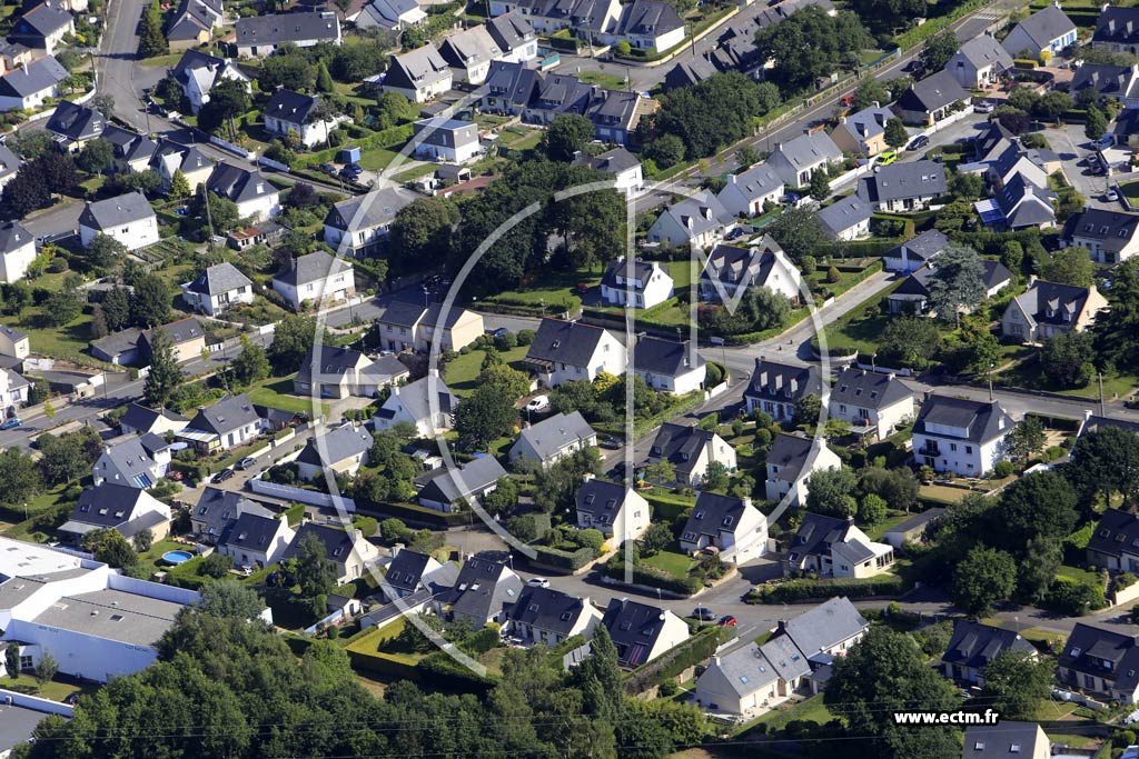 Photo arienne de Saint-Av (Kerhuiler)
