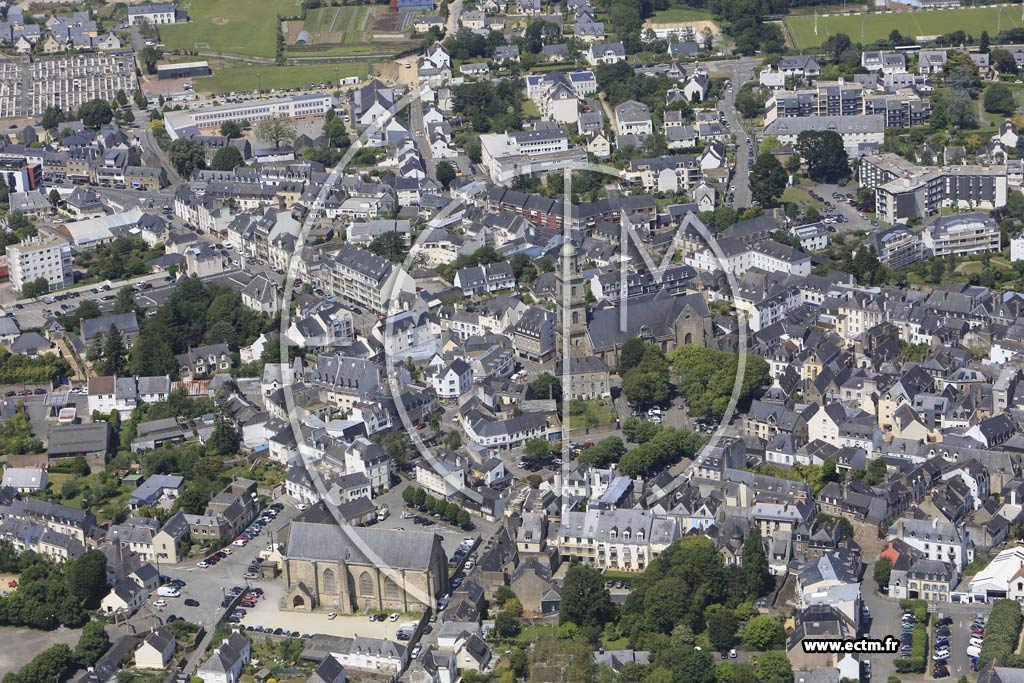 Photo arienne de Auray (Centre)