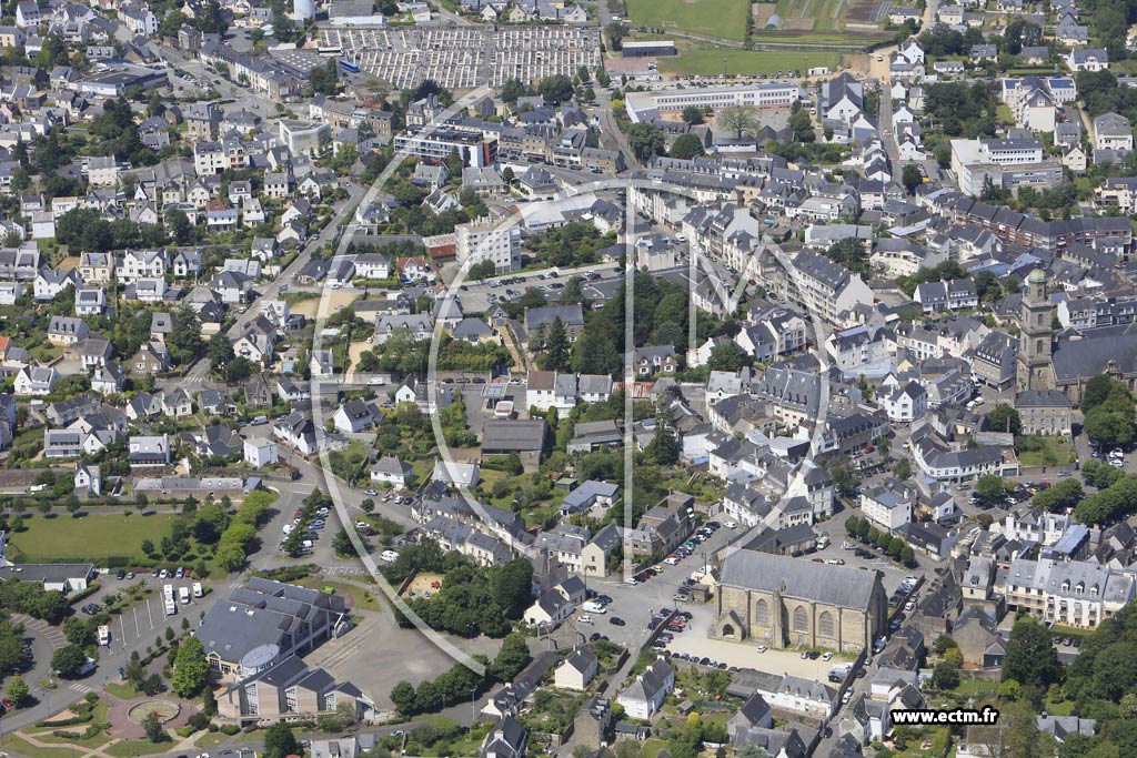 Photo arienne de Auray (Centre)