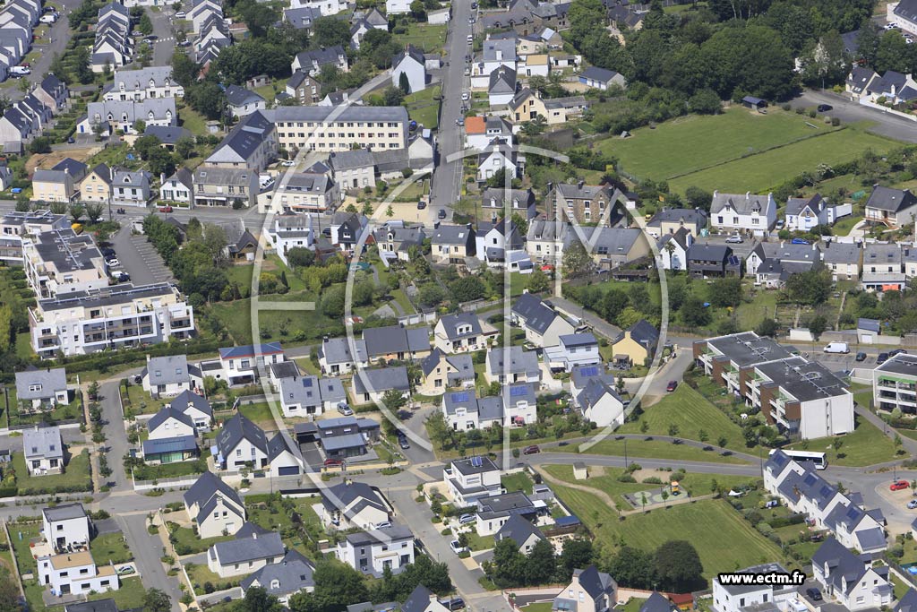 Photo arienne de Auray (Kerudo)