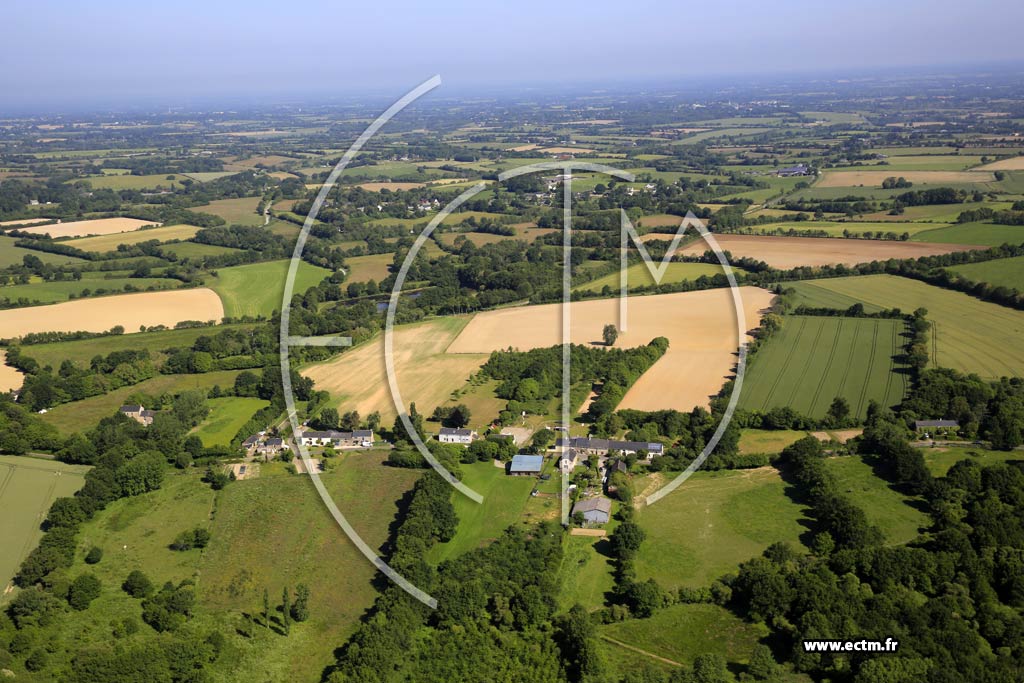Photo arienne de Fay-de-Bretagne (le Breil de l'Aulne)