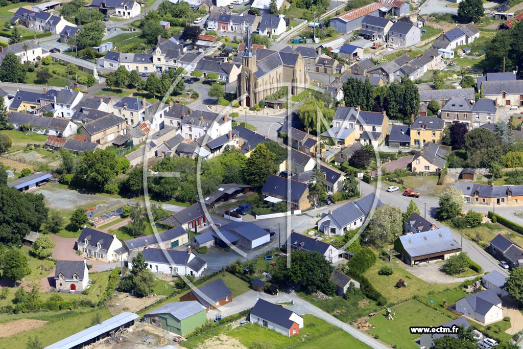 Photo arienne de Pless (le Coudray)