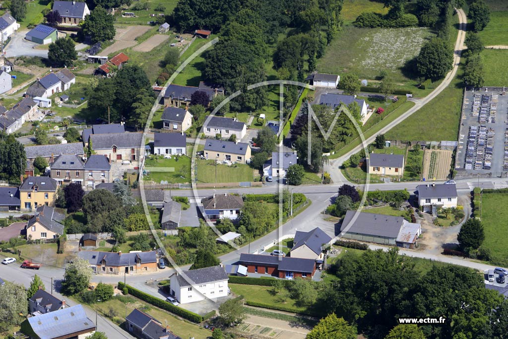 Photo arienne de Pless (le Coudray)