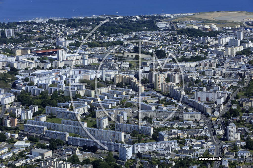 Photo arienne de Brest (Petit Kerzu)