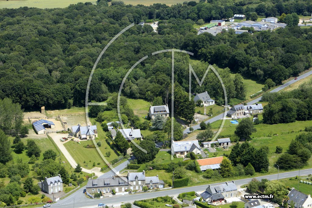 Photo arienne de Saint-Cast-le-Guildo (les Landes de la Brousse)