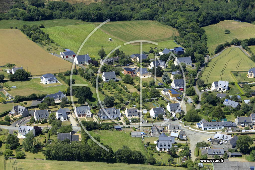 Photo arienne de Plrin (la Ville Pipe d'Or)