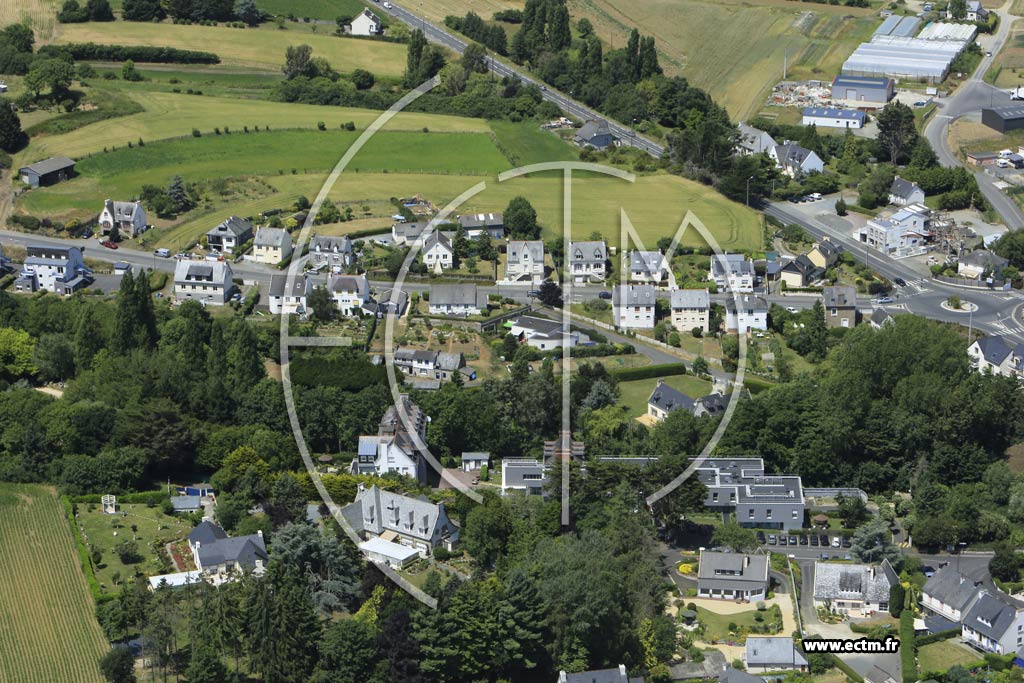 Photo arienne de Yffiniac (le Chemin No)