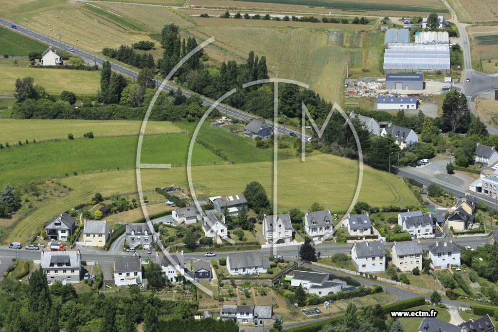 Photo arienne de Yffiniac (le Chemin No)