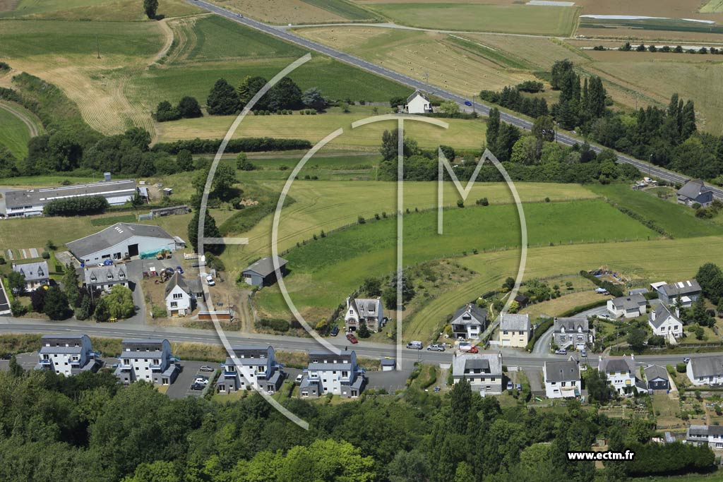 Photo arienne de Yffiniac (le Chemin No)