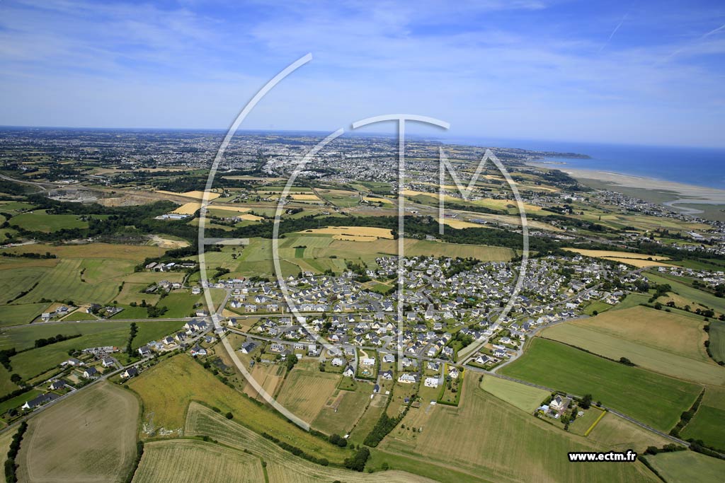 Photo arienne de Yffiniac (les Villes Herv)