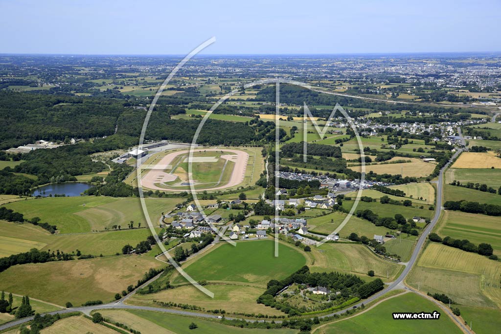 Photo arienne de Yffiniac (les Villes Tanets)