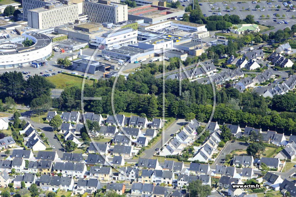 Photo arienne de Saint-Brieuc (la Croix Sainr-Lambert)