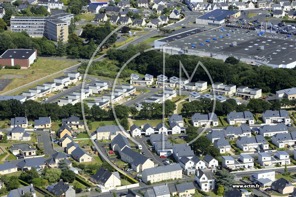 Photo arienne de Saint-Brieuc (le Vau Gicquel)
