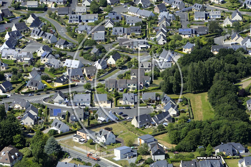 Photo arienne de Trgueux (Sous la Croix)