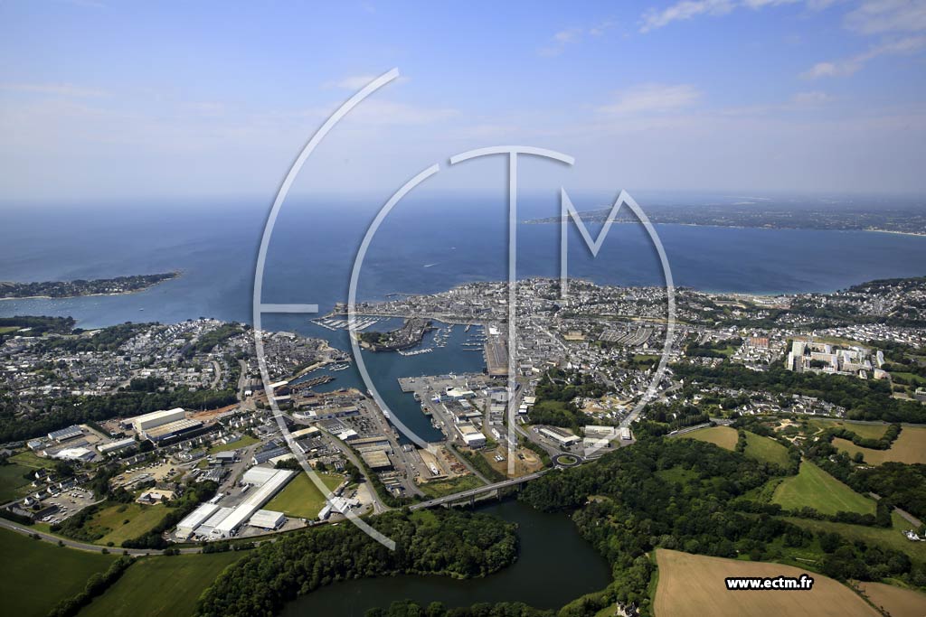 Photo arienne de Concarneau (Port - la Ville Close)