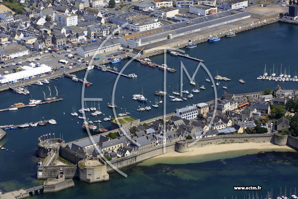 Photo arienne de Concarneau (Port - la Ville Close)