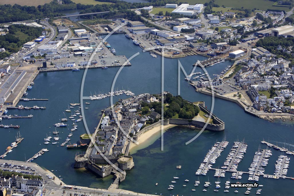 Photo arienne de Concarneau (Port - la Ville Close)