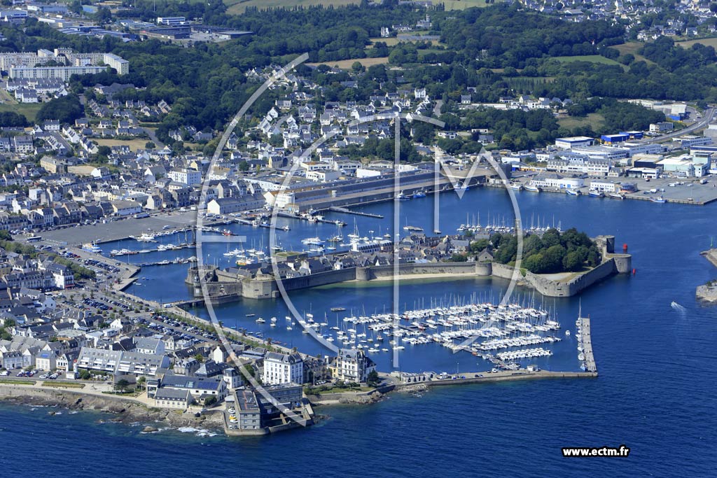 Photo arienne de Concarneau (Port - la Ville Close)