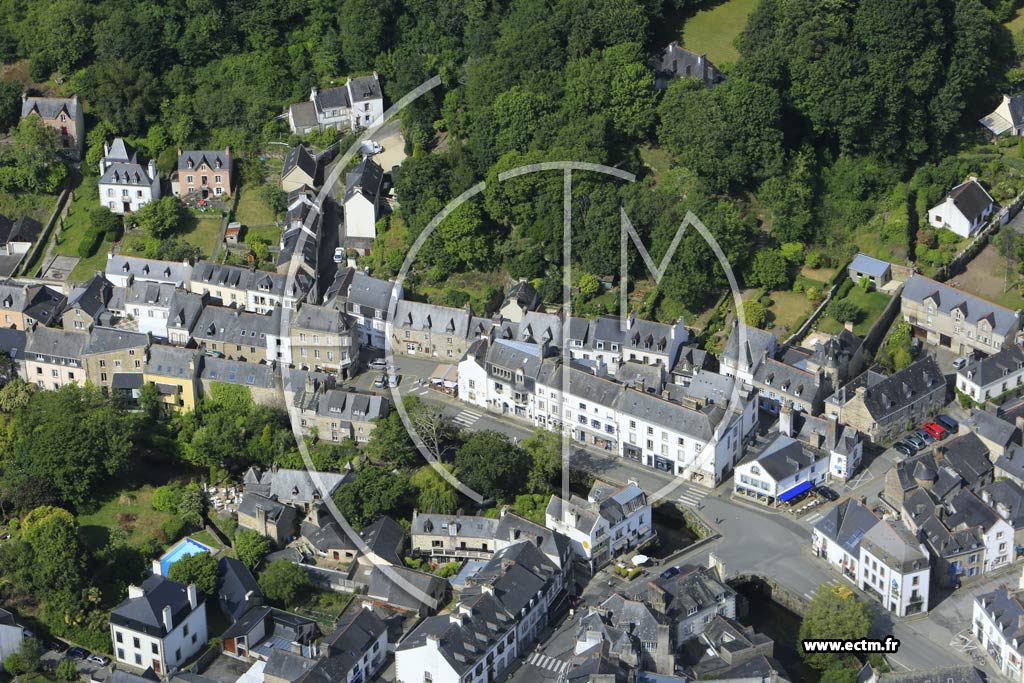 Photo arienne de Pont-Aven