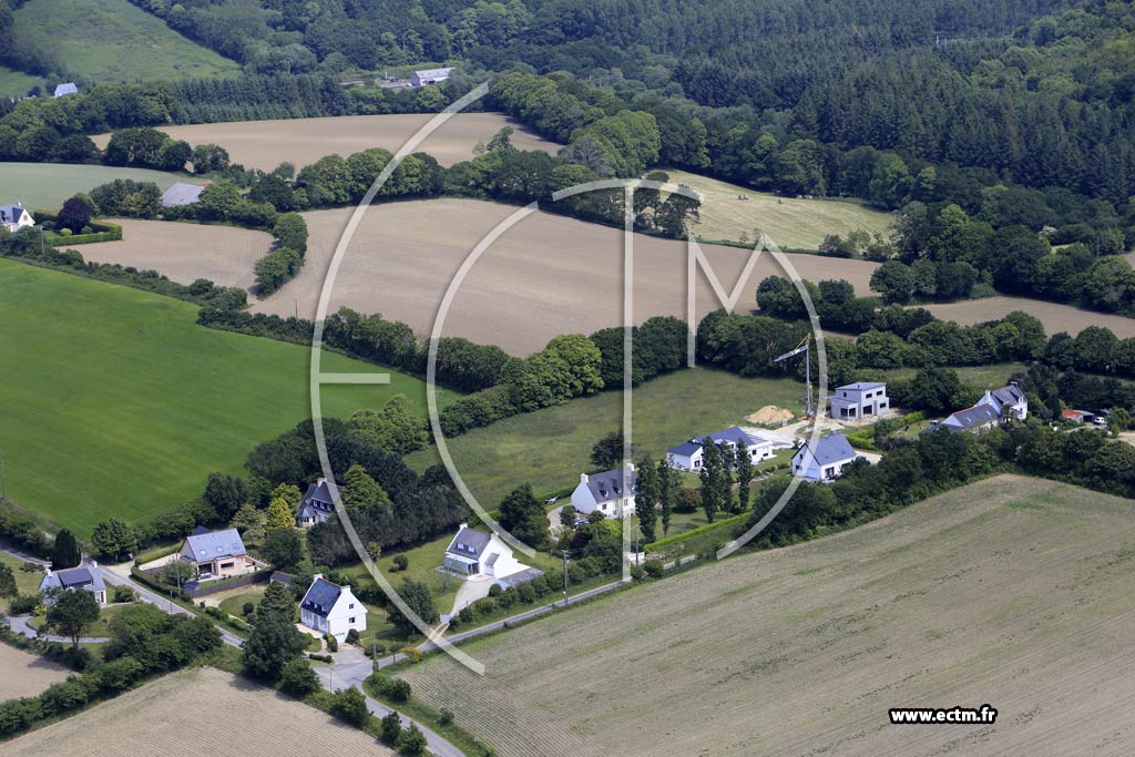 Photo arienne de Saint-Yvi (Kericuff)