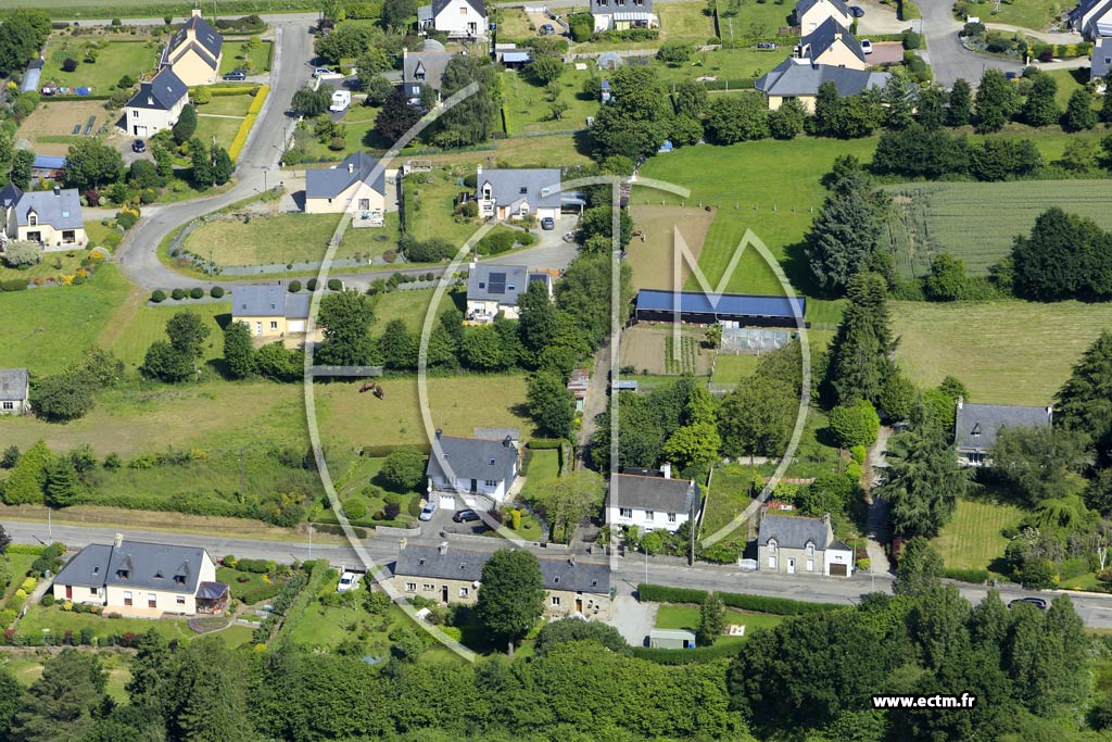 Photo arienne de Saint-Nicolas-du-Plem