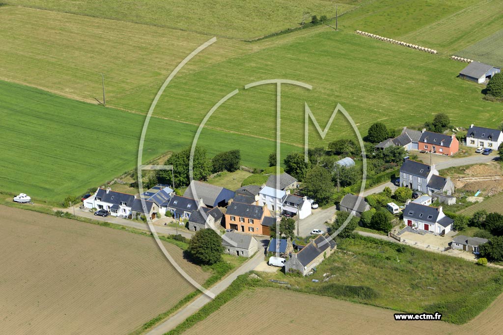 Photo arienne de Guiler-sur-Goyen (Leuramboyou)