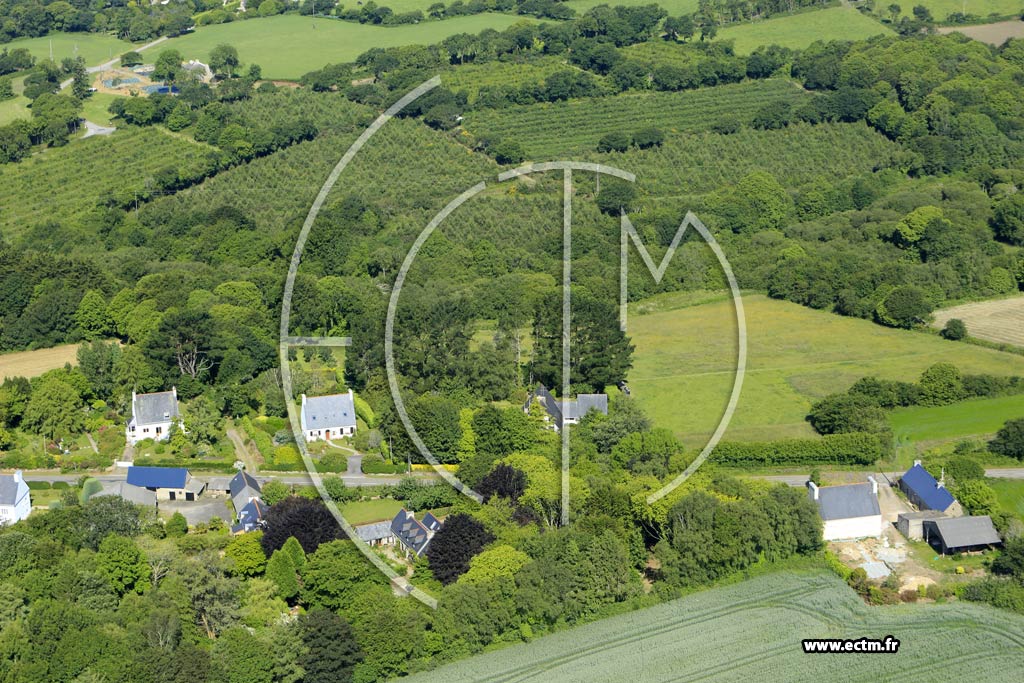 Photo arienne de Plogastel-Saint-Germain (Carbon)