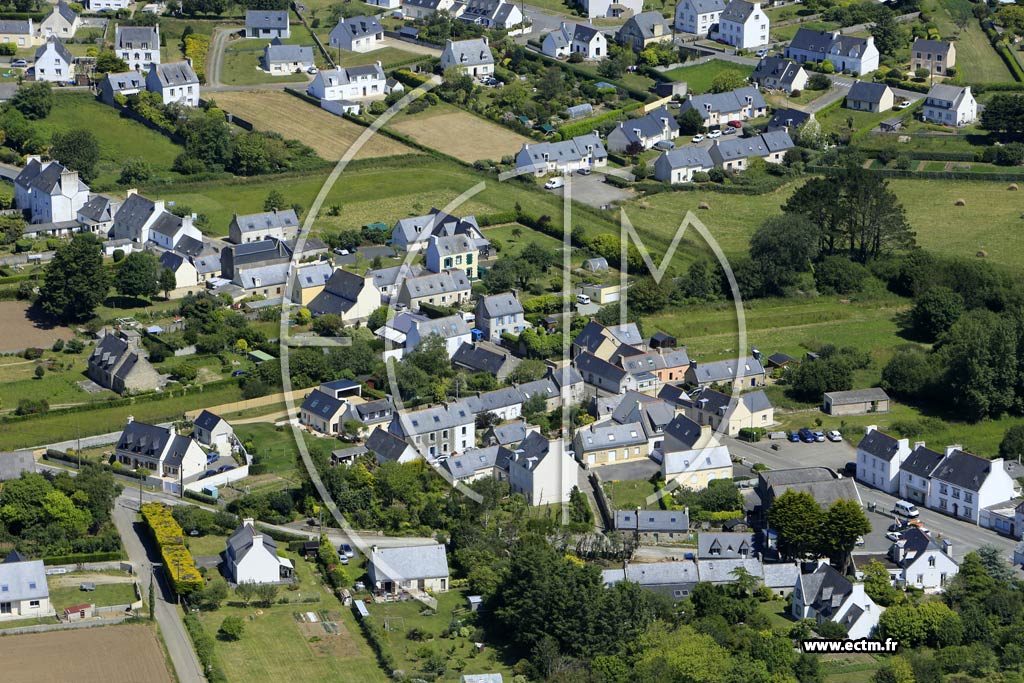 Photo arienne de Plozvet