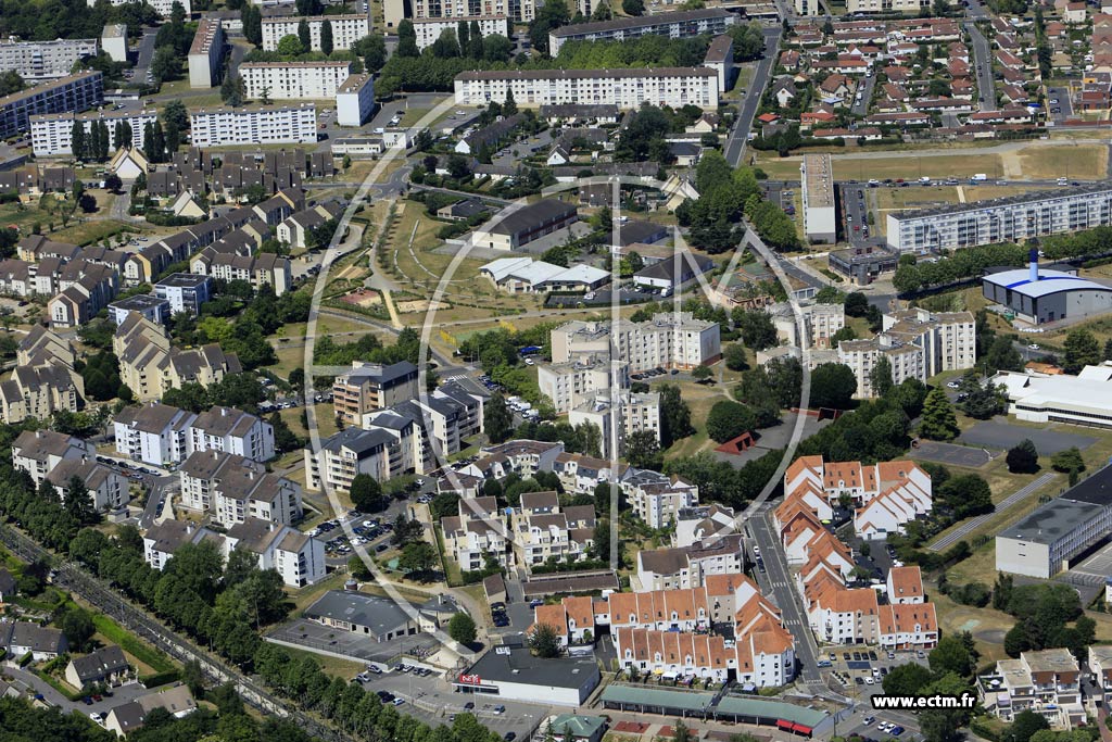 Photo arienne de Beauvais (Agel)