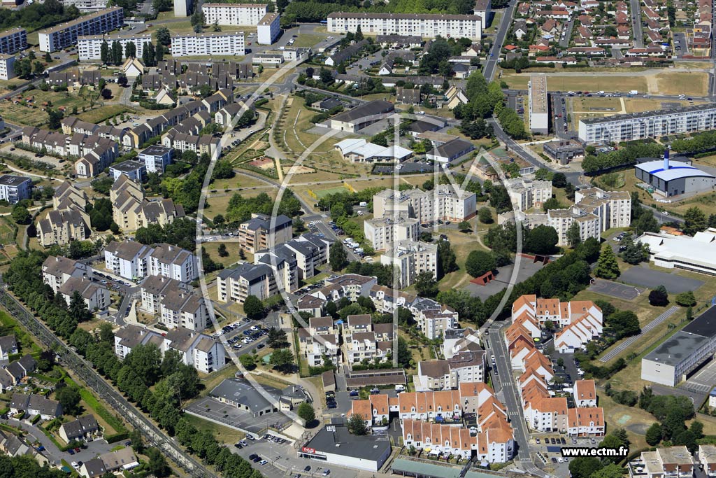 Photo arienne de Beauvais (Agel)