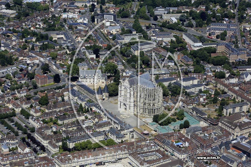 Photo arienne de Beauvais (Centre - Cathdrale Saint-Pierre)